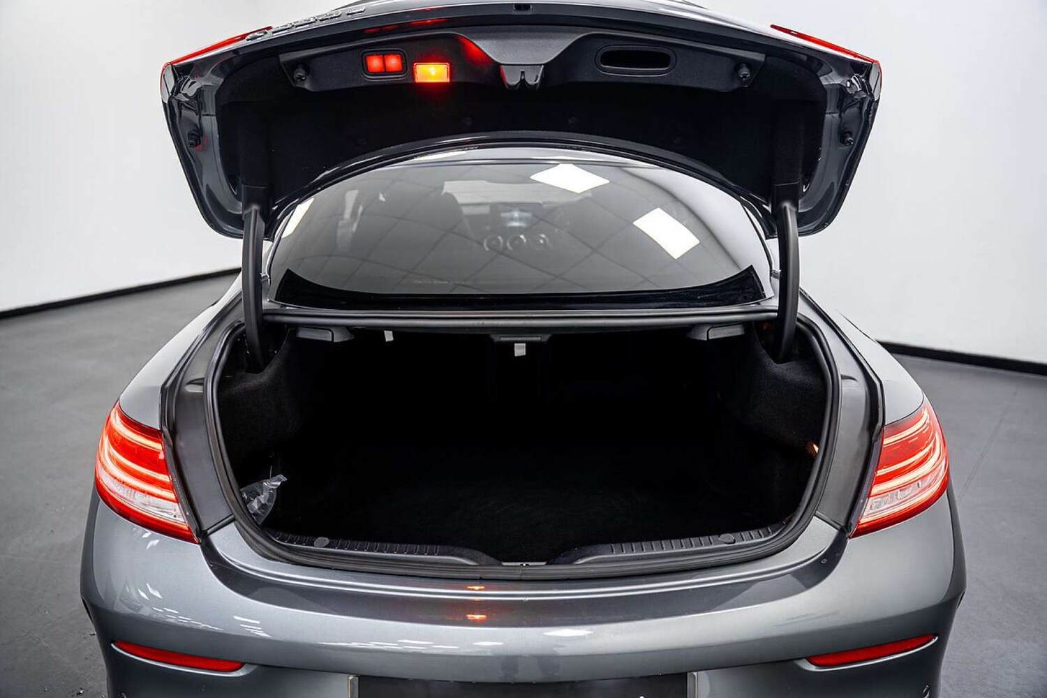 Used Mercedes-Benz C Class 2017 for sale - 77406618: Photo 18