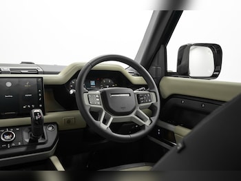 Used Land Rover Defender 2024 for sale - 79434876: Photo