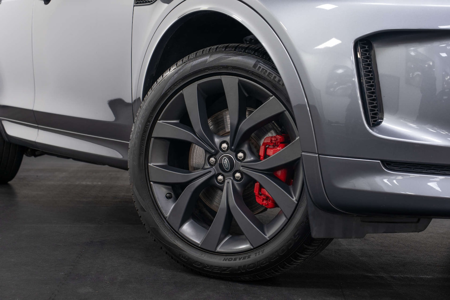 Used Land Rover Discovery Sport 2021 for sale - 77437636: Photo 2