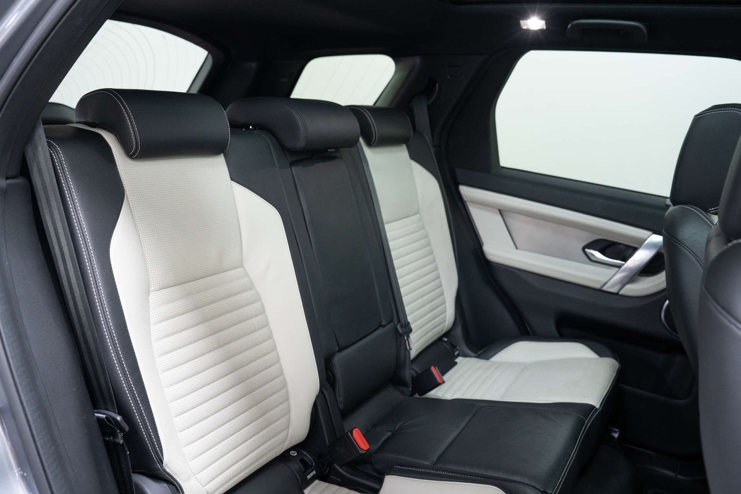 Used Land Rover Discovery Sport 2021 for sale - 77437636: Photo 31