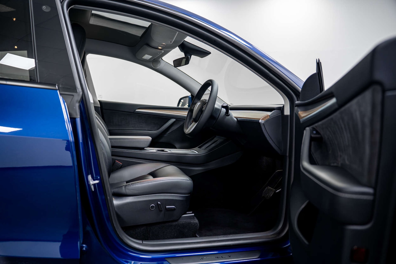 Used Tesla Model Y 2024 for sale - 77406612: Photo 27