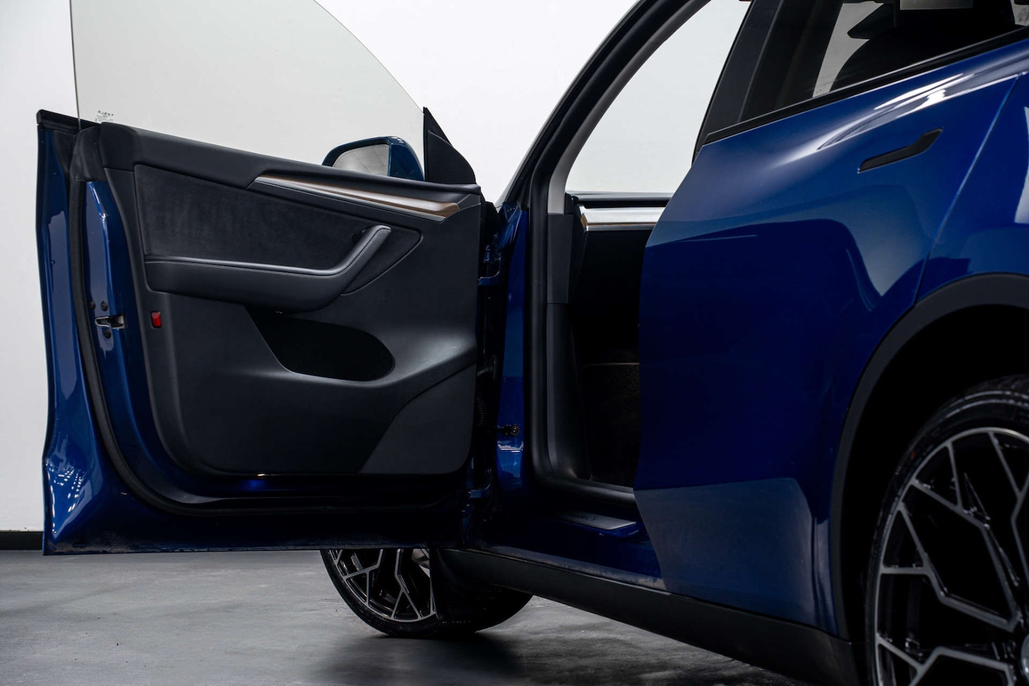 Used Tesla Model Y 2024 for sale - 77406612: Photo 6