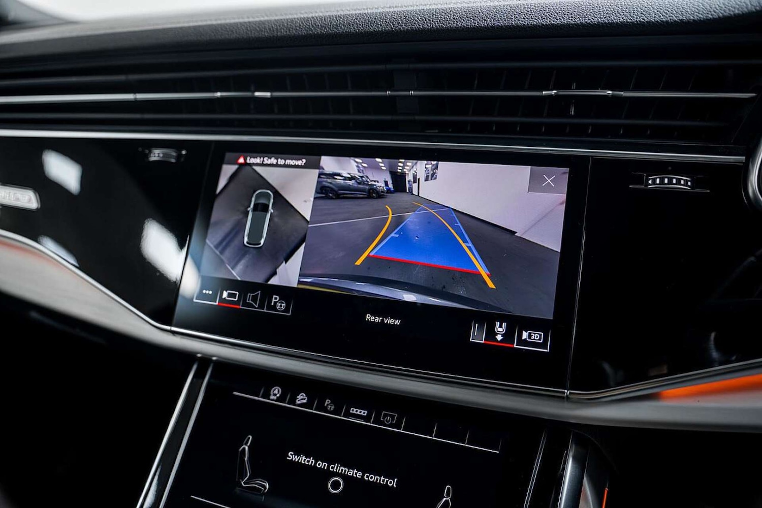 Used Audi Q7 2022 for sale - 77406625: Photo 32