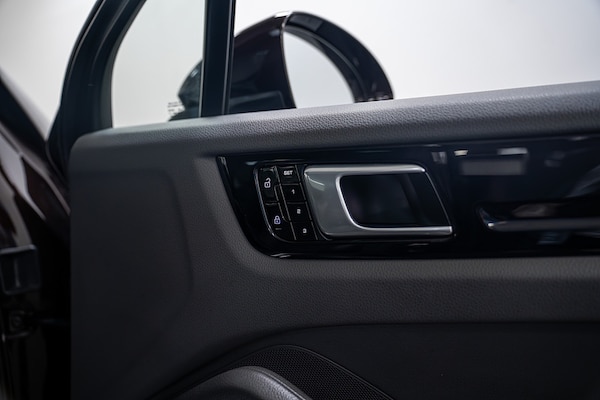 Used Porsche Cayenne 2019 for sale - 76236283: Photo 26