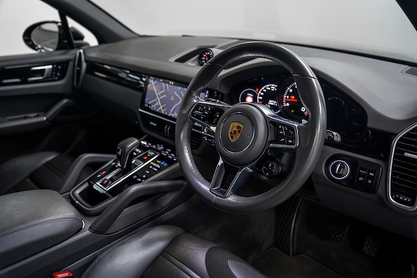 Used Porsche Cayenne 2019 for sale - 76236283: Photo 2