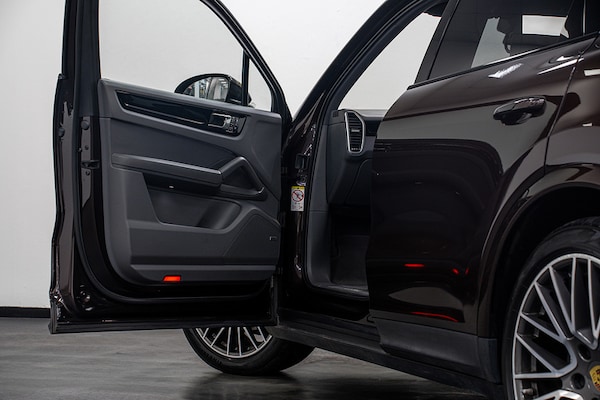 Used Porsche Cayenne 2019 for sale - 76236283: Photo 6