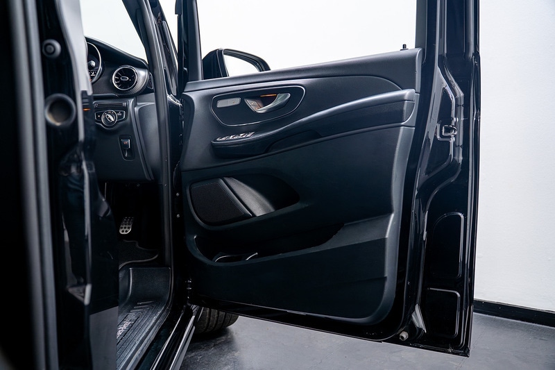 Used Mercedes-Benz V-Class 2023 for sale - 76069235: Photo 22