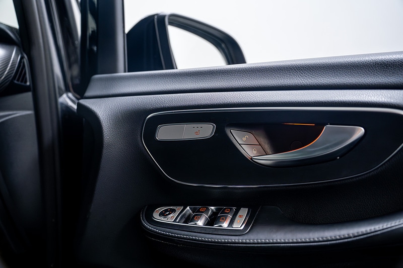 Used Mercedes-Benz V-Class 2023 for sale - 76069235: Photo 23