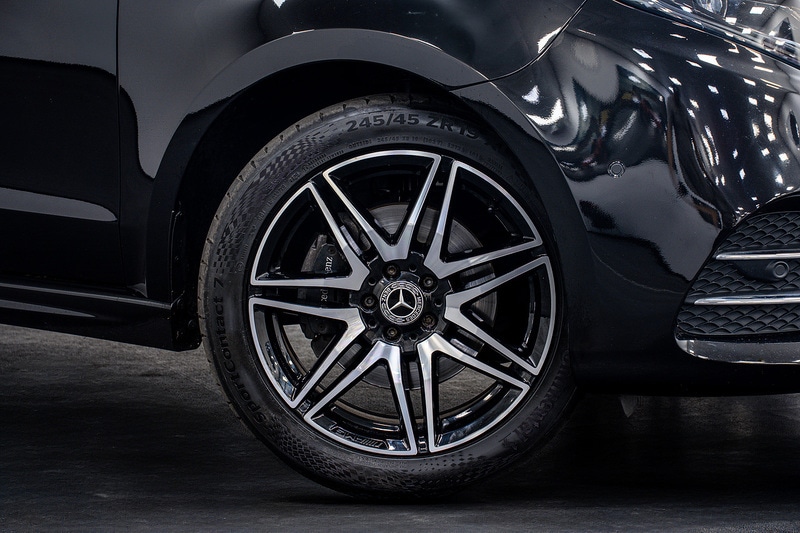 Used Mercedes-Benz V-Class 2023 for sale - 76069235: Photo 4