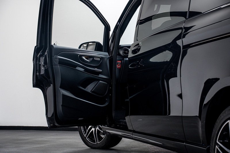 Used Mercedes-Benz V-Class 2023 for sale - 76069235: Photo 6