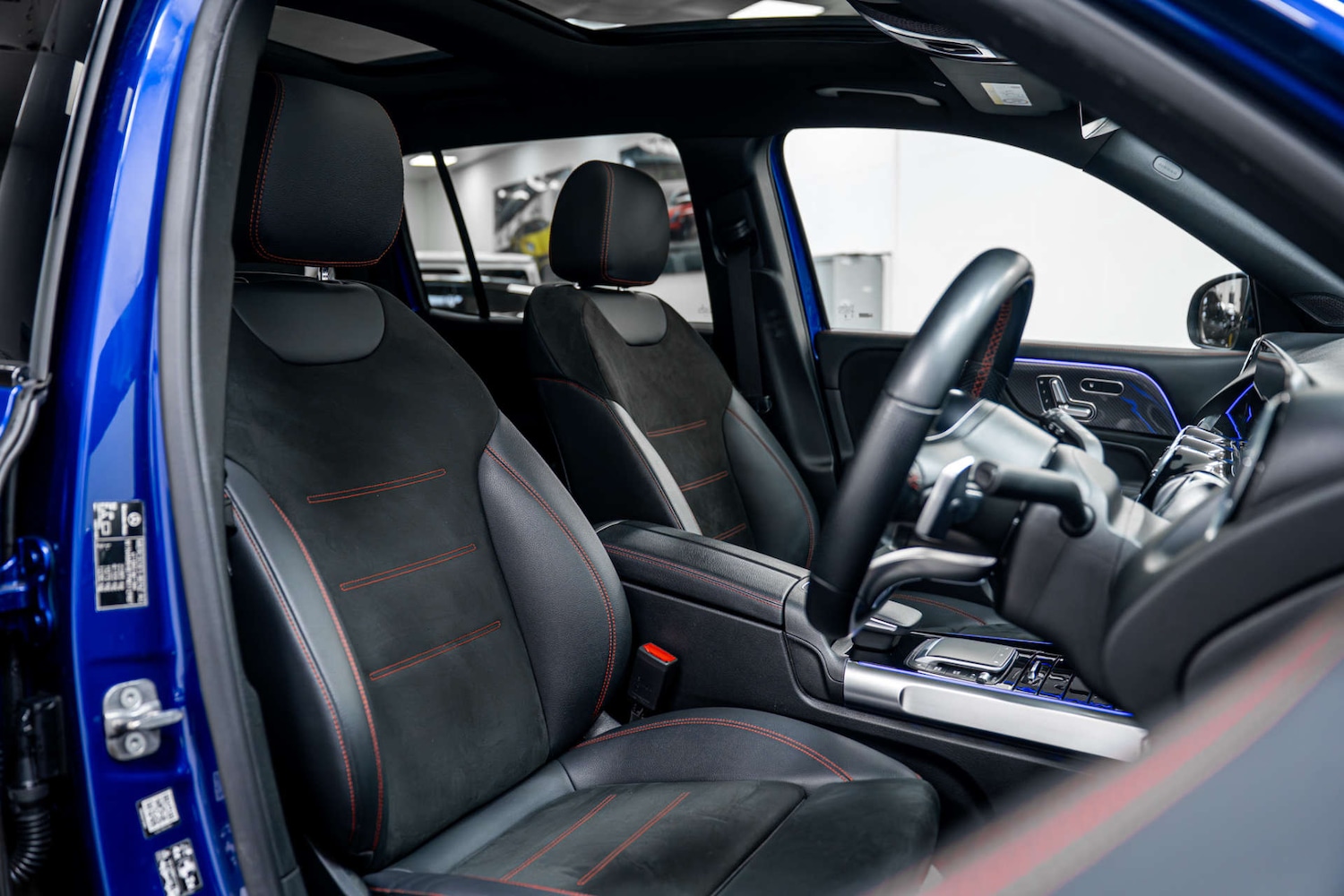 Used Mercedes-Benz GLB 2023 for sale - 77406693: Photo 3