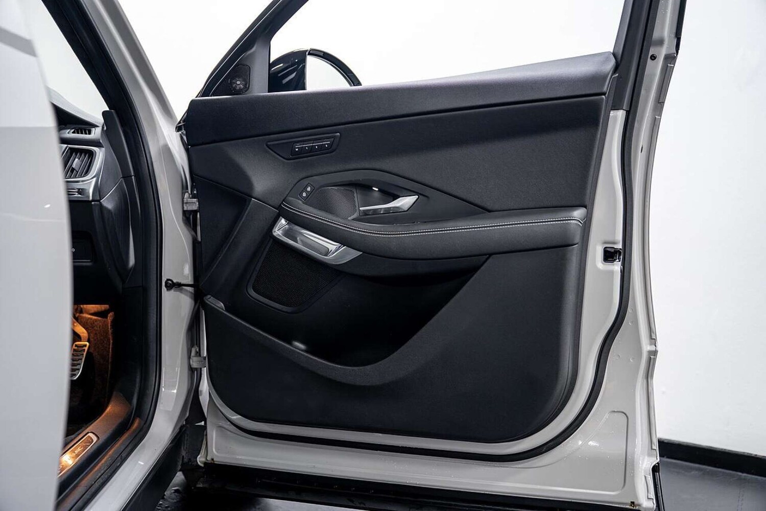 Used Jaguar E-Pace 2022 for sale - 77406650: Photo 24