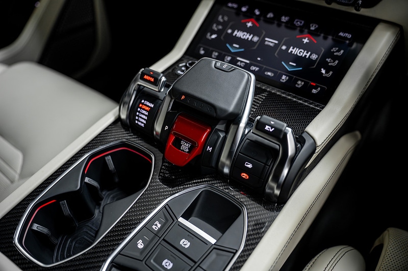 Used Lamborghini Urus 2025 for sale - 77125730: Photo 37