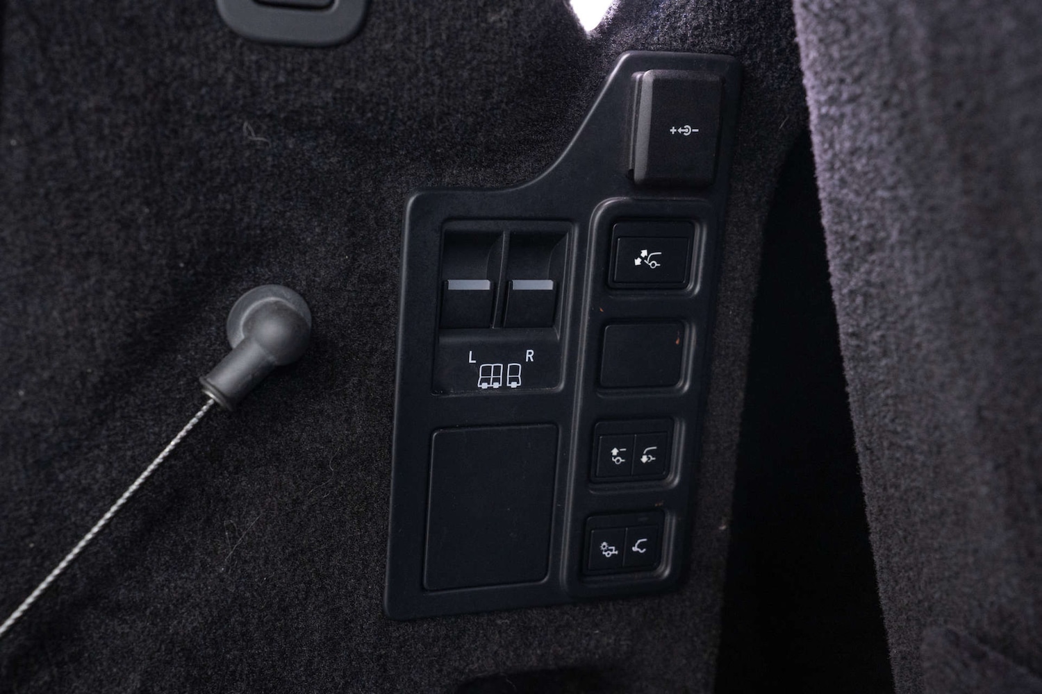 Used Land Rover Discovery 2023 for sale - 77476416: Photo 9