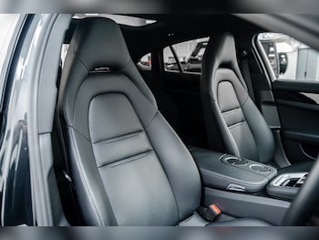 Used Porsche Panamera 2023 for sale - 75690326: Photo