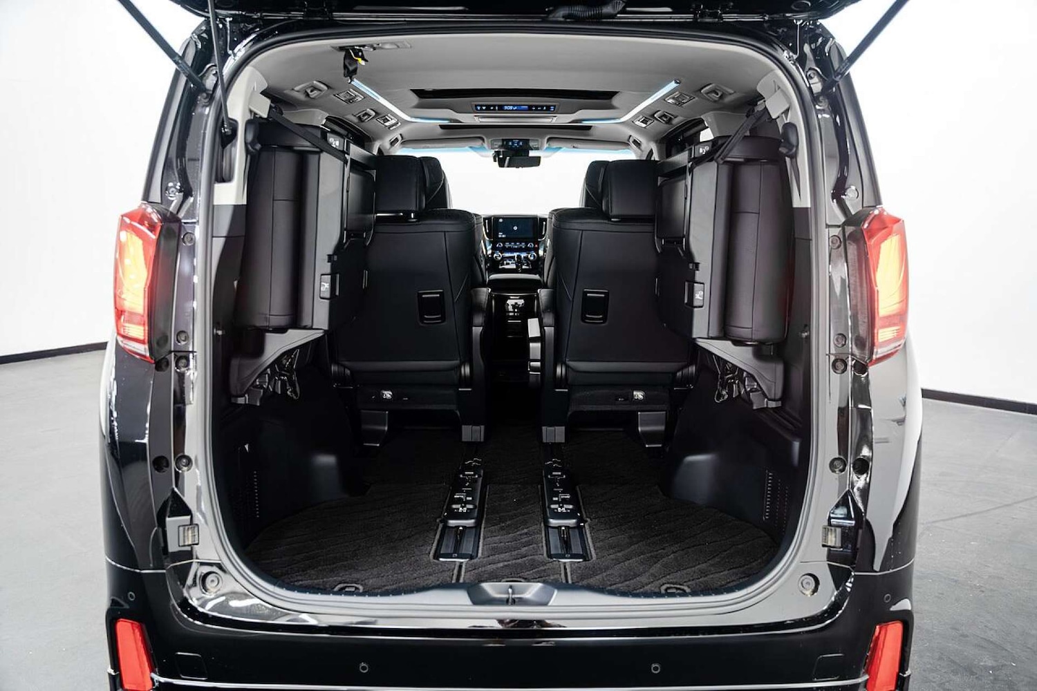 Used Toyota Alphard 2025 for sale - 77406634: Photo 19