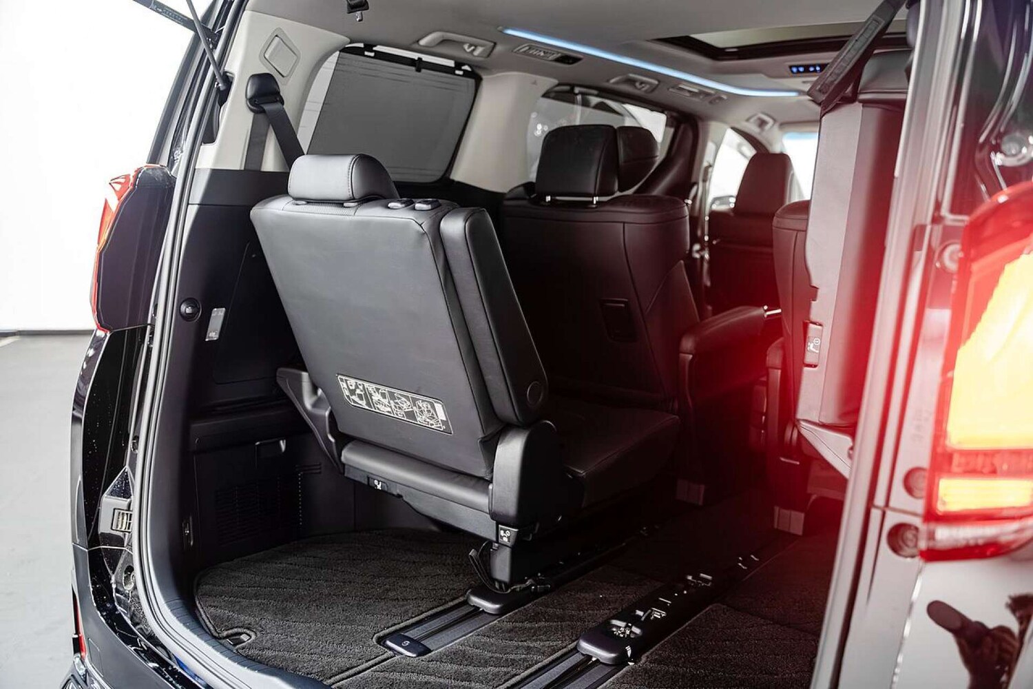 Used Toyota Alphard 2025 for sale - 77406634: Photo 21