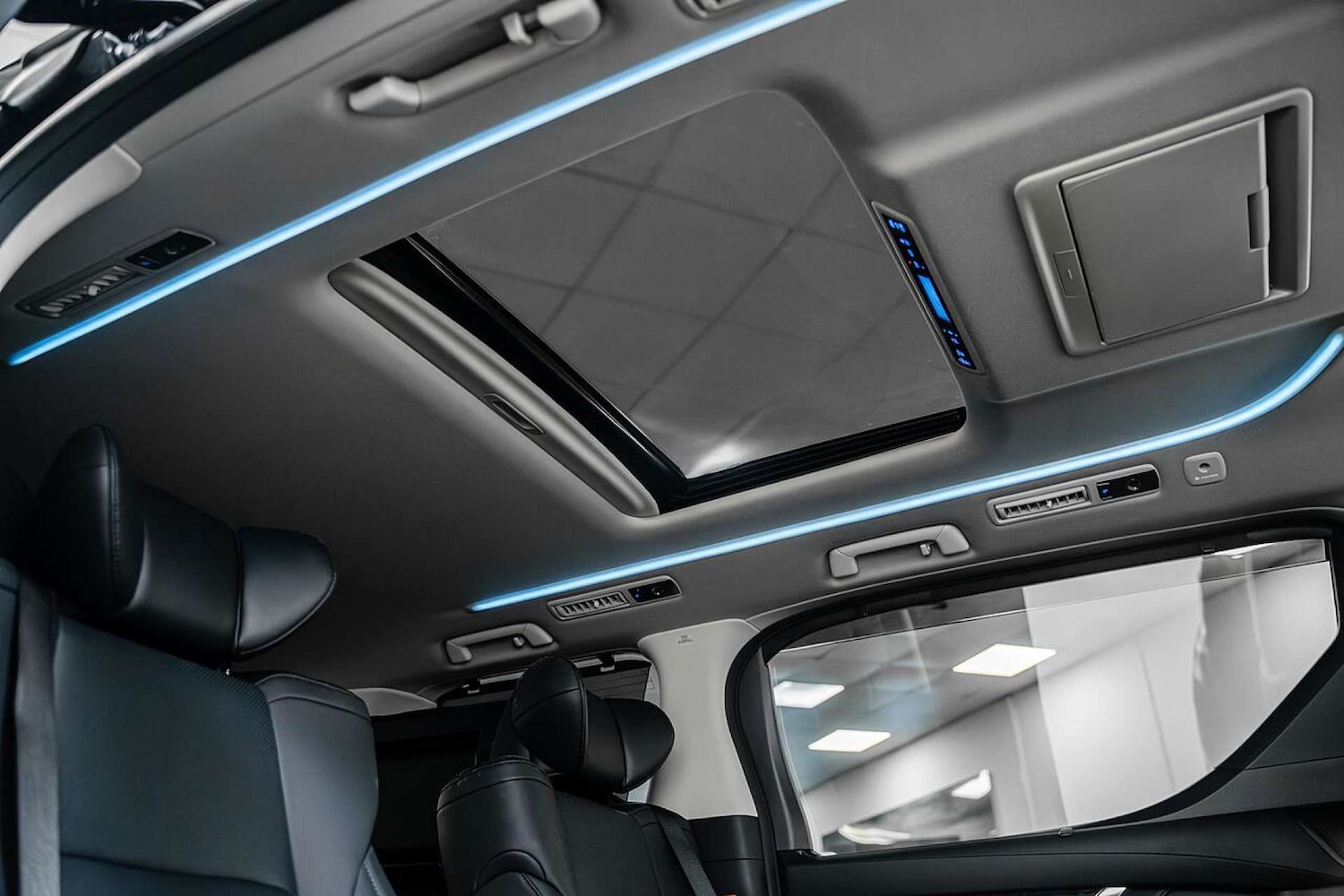 Used Toyota Alphard 2025 for sale - 77406634: Photo 26