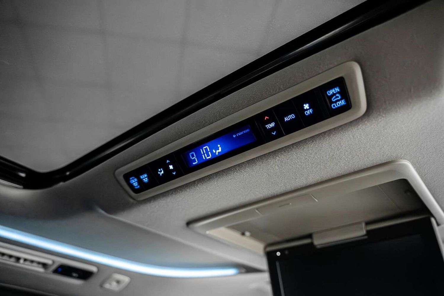 Used Toyota Alphard 2025 for sale - 77406634: Photo 29