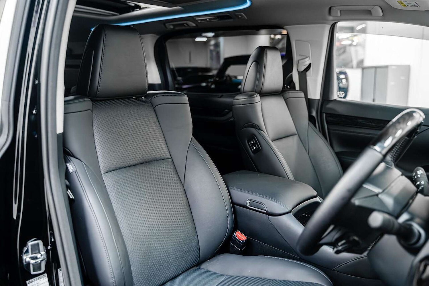 Used Toyota Alphard 2025 for sale - 77406634: Photo 3