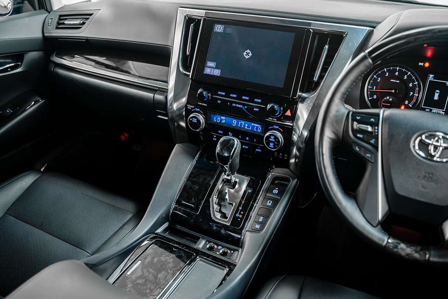 Used Toyota Alphard 2025 for sale - 77406634: Photo 39