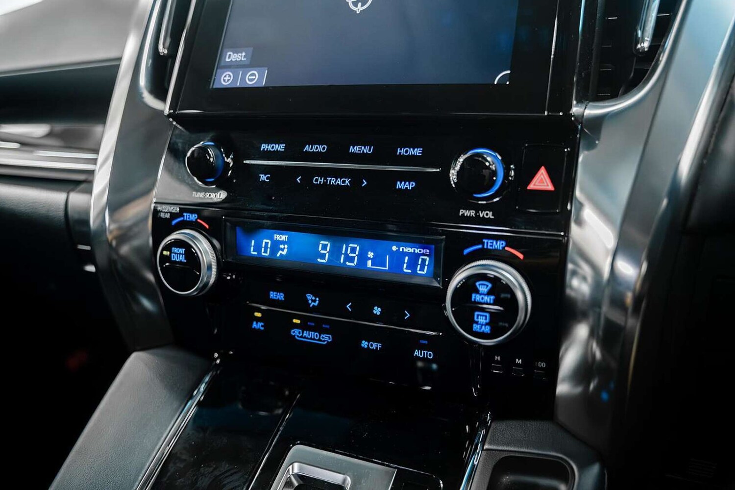 Used Toyota Alphard 2025 for sale - 77406634: Photo 41