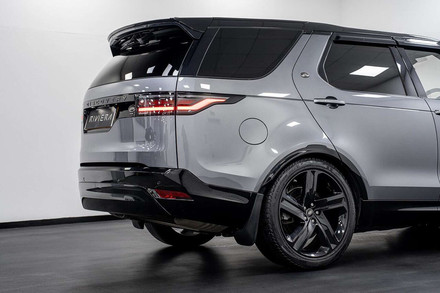 Used Land Rover Discovery 2022 for sale - 77833231: Photo 17