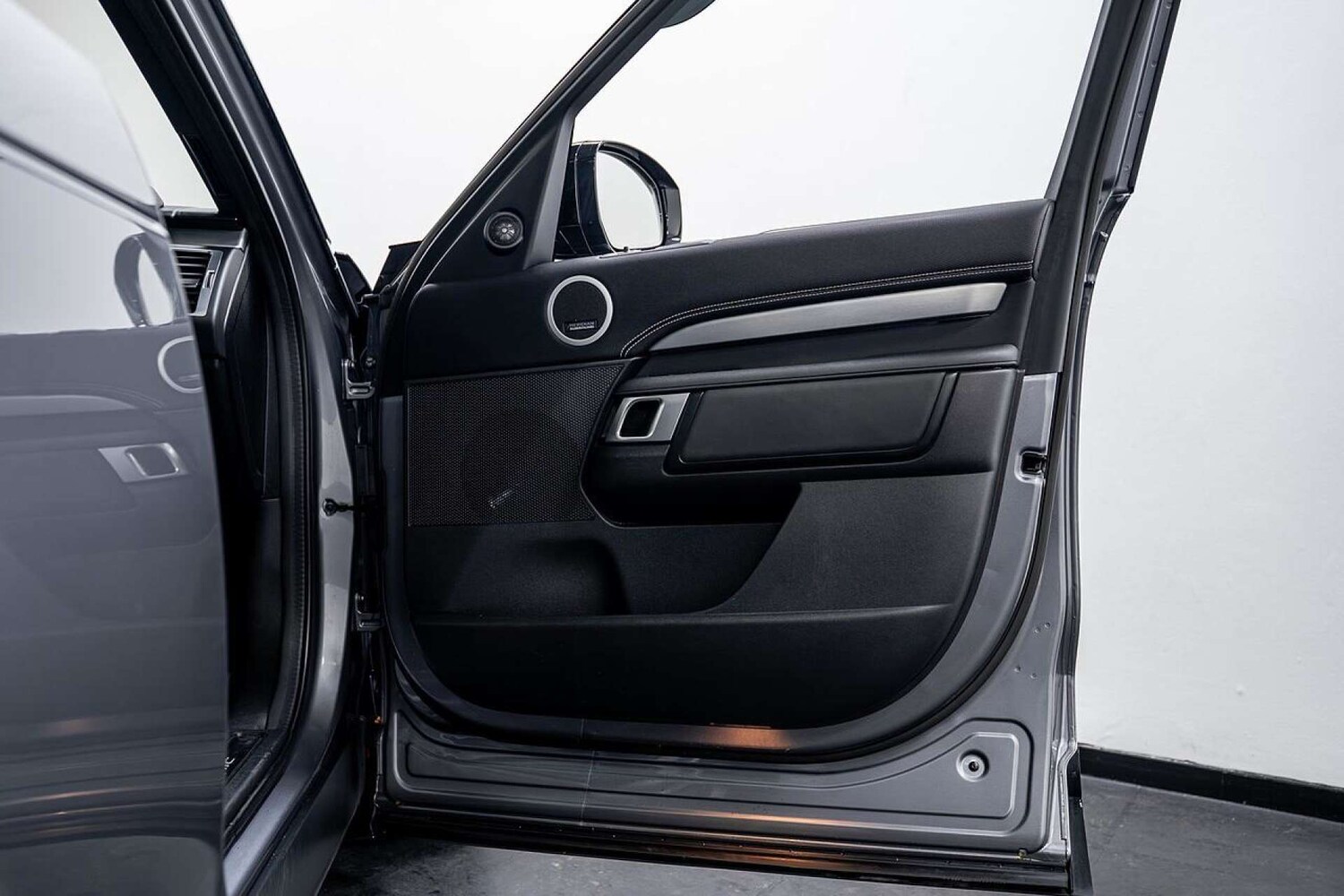 Used Land Rover Discovery 2022 for sale - 77833231: Photo 22