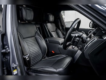 Used Land Rover Discovery 2022 for sale - 77833231: Photo