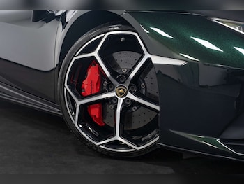 Used Lamborghini Huracan 2020 for sale - 78131966: Photo