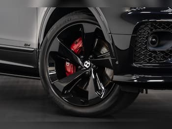 Used Bentley Bentayga 2022 for sale - 79672354: Photo