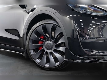 Used Tesla Model Y 2024 for sale - 77688252: Photo