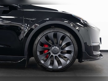 Used Tesla Model Y 2024 for sale - 77688252: Photo