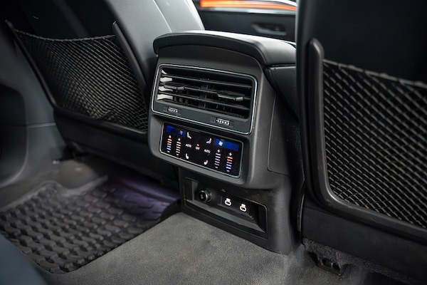 Used Audi SQ8 2023 for sale - 74743392: Photo 25