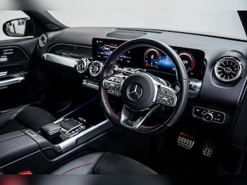 Used Mercedes-Benz GLB 2023 for sale - 77200896: Photo