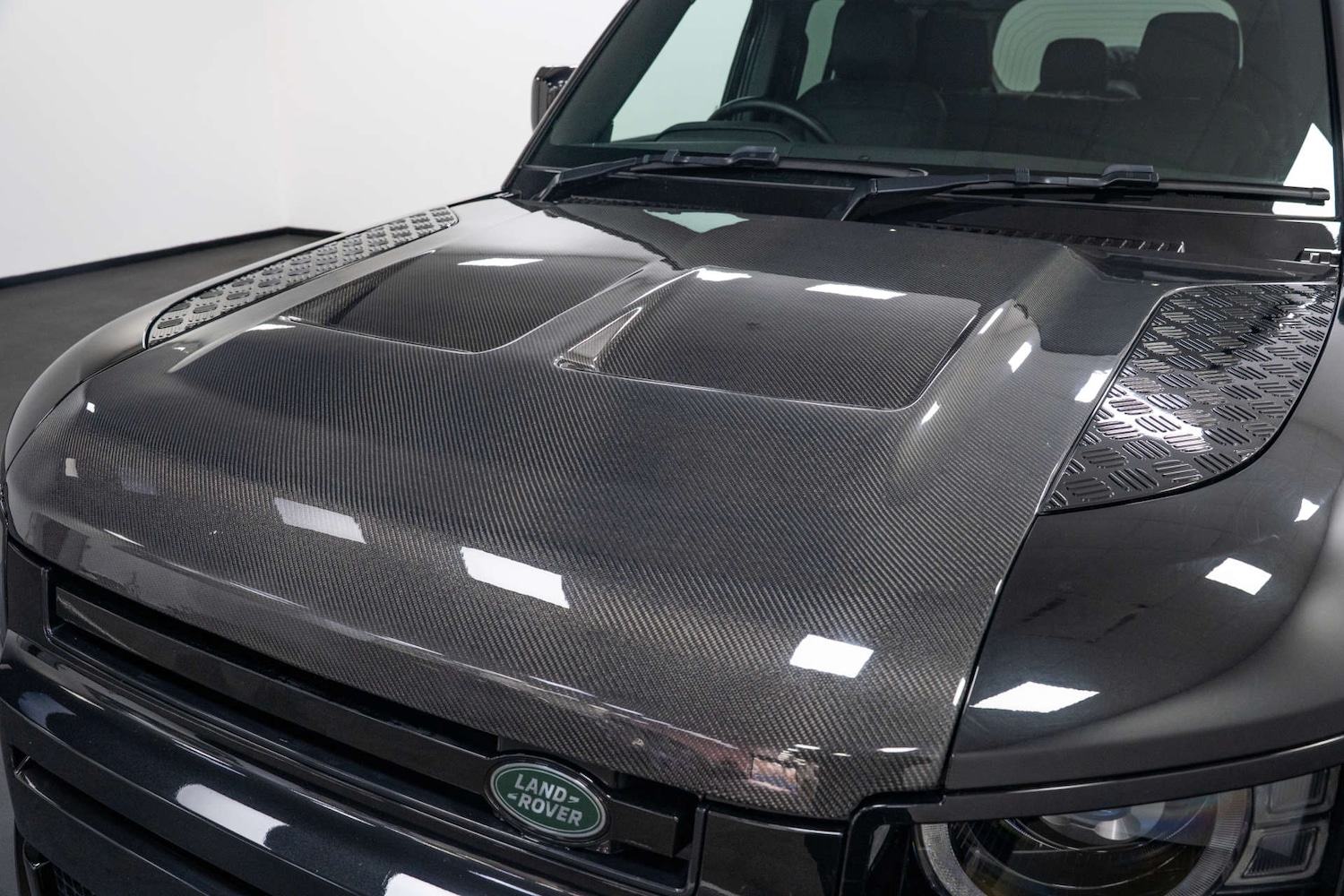 Used Land Rover Defender 2024 for sale - 77617135: Photo 14