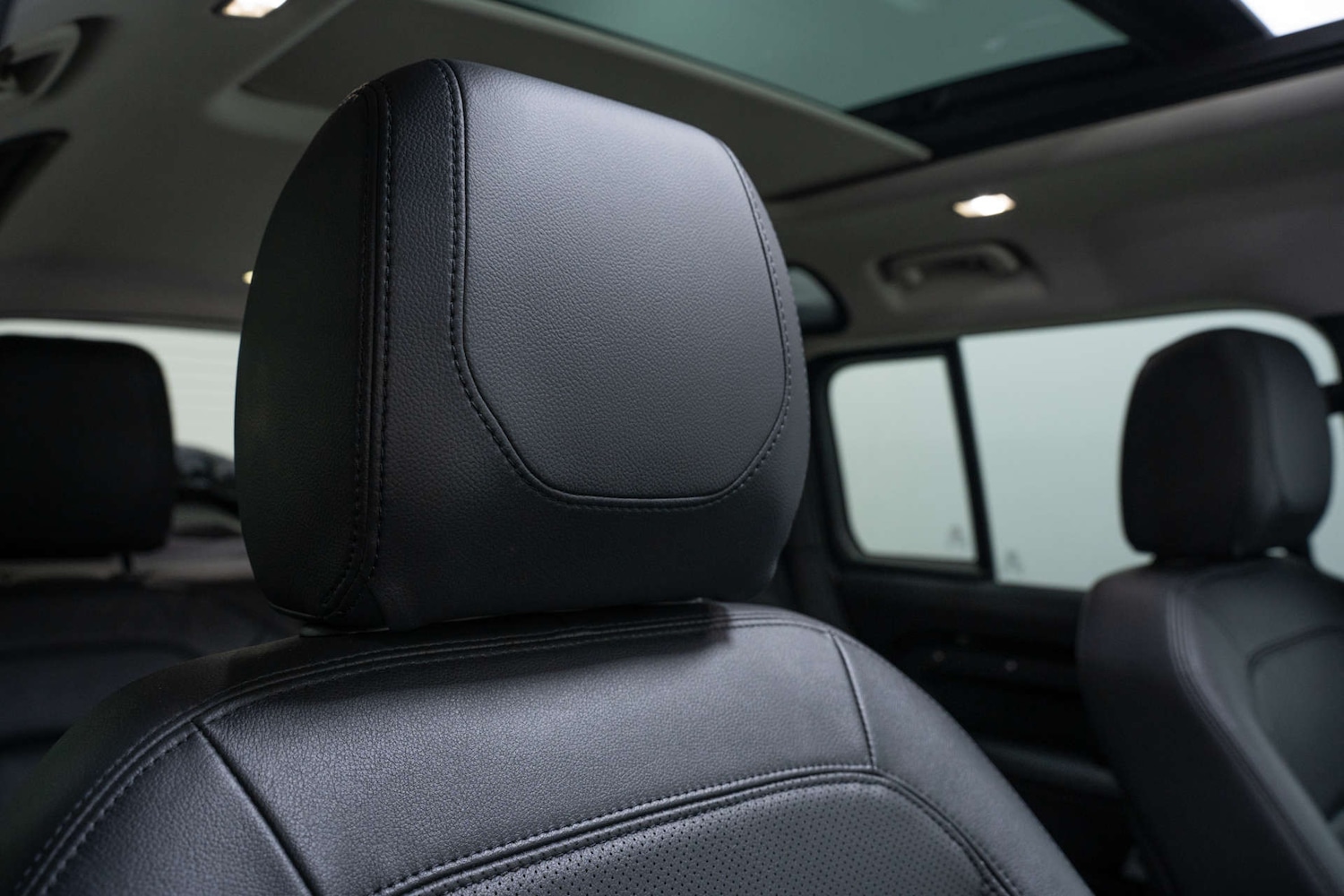 Used Land Rover Defender 2024 for sale - 77617135: Photo 28