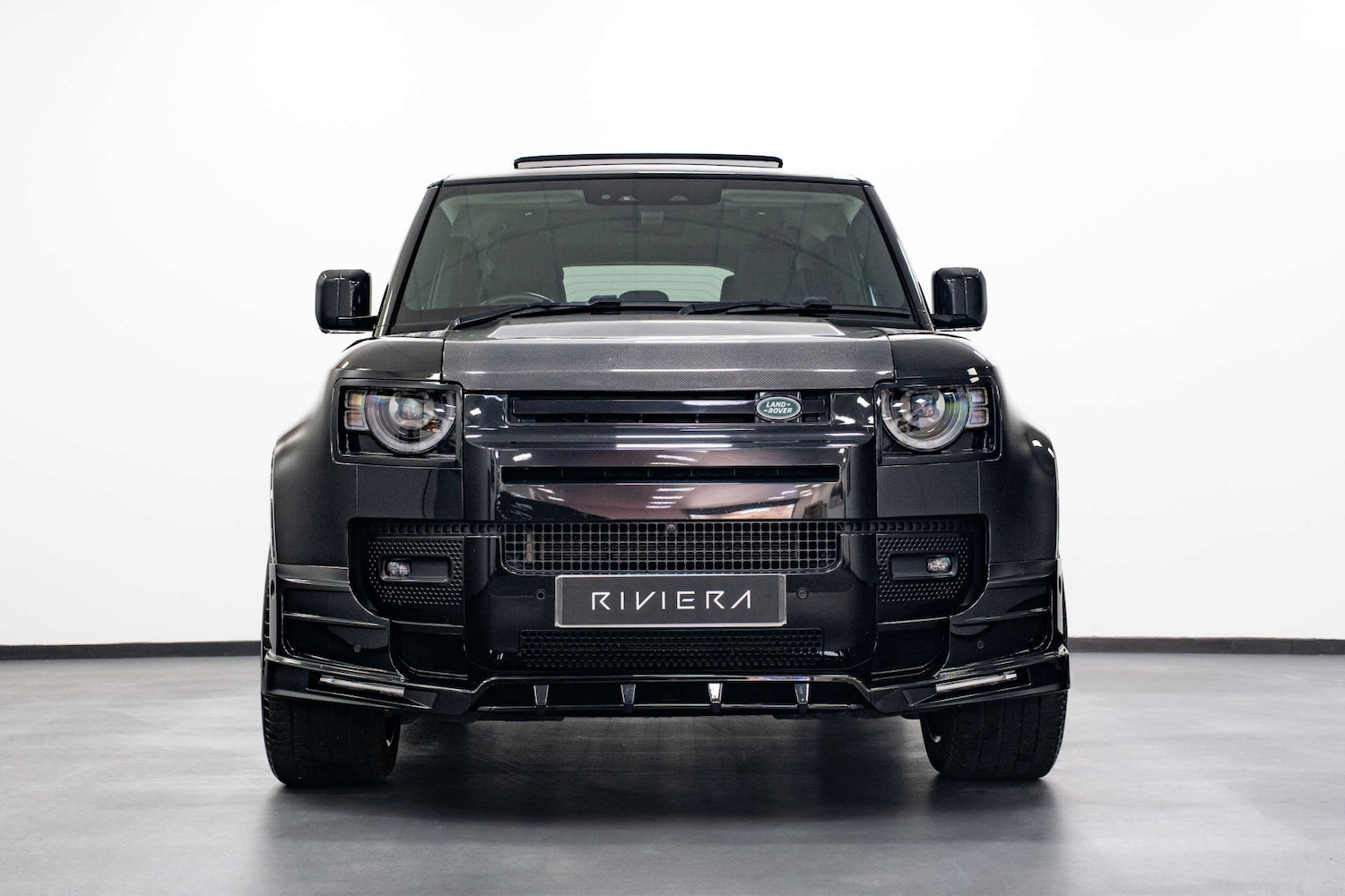 Used Land Rover Defender 2024 for sale - 77617135: Photo 3