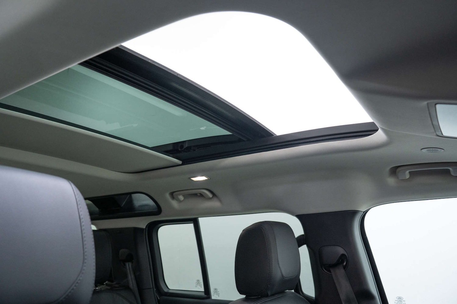 Used Land Rover Defender 2024 for sale - 77617135: Photo 44