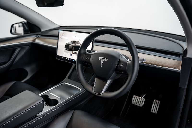 Used Tesla Model Y 2024 for sale - 76482570: Photo 3