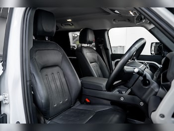 Used Land Rover Defender 110 2022 for sale - 77188877: Photo