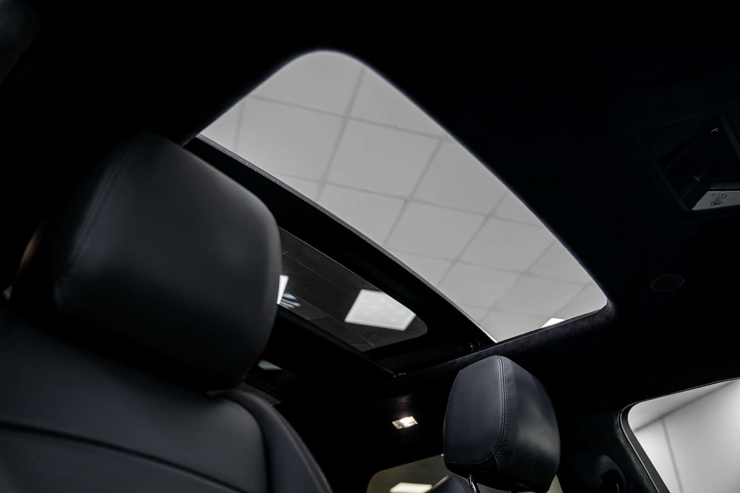 Used Land Rover Range Rover Evoque 2024 for sale - 77406668: Photo 40