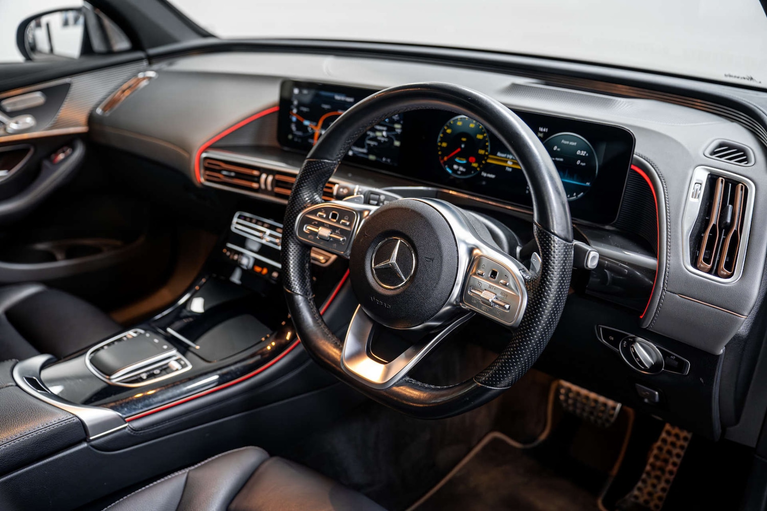 Used Mercedes-Benz EQC 2021 for sale - 77406672: Photo 2