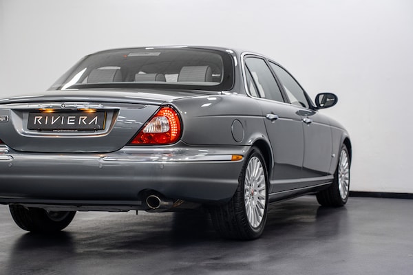 Used Jaguar XJ 2006 for sale - 76236284: Photo 10