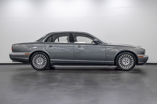 Used Jaguar XJ 2006 for sale - 76236284: Photo 14