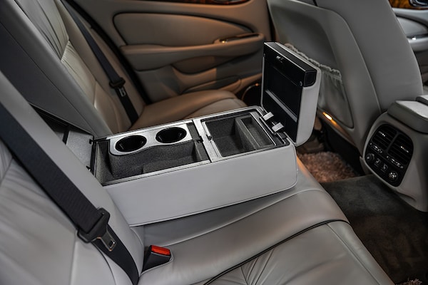 Used Jaguar XJ 2006 for sale - 76236284: Photo 21