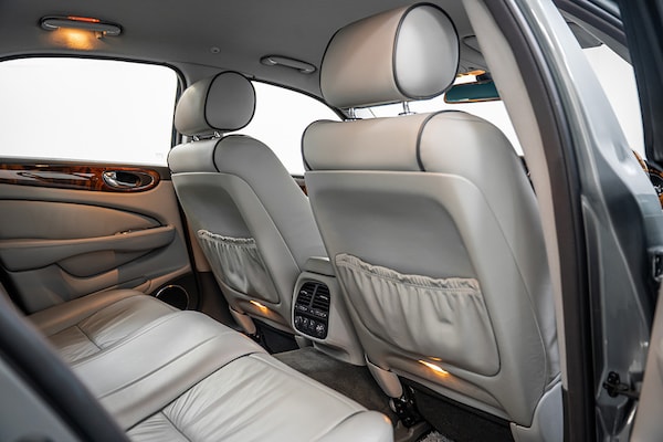 Used Jaguar XJ 2006 for sale - 76236284: Photo 22