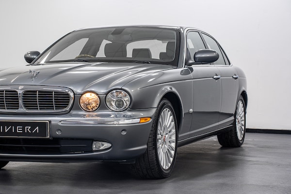 Used Jaguar XJ 2006 for sale - 76236284: Photo 8