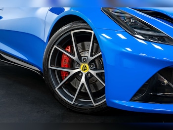 Used Lotus Emira 2023 for sale - 78553171: Photo