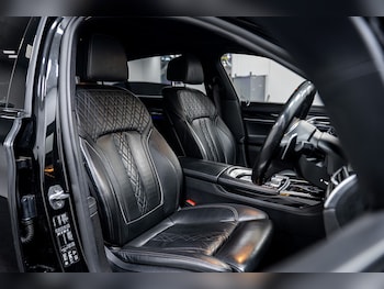 Used BMW 7 Series 2018 for sale - 76407104: Photo